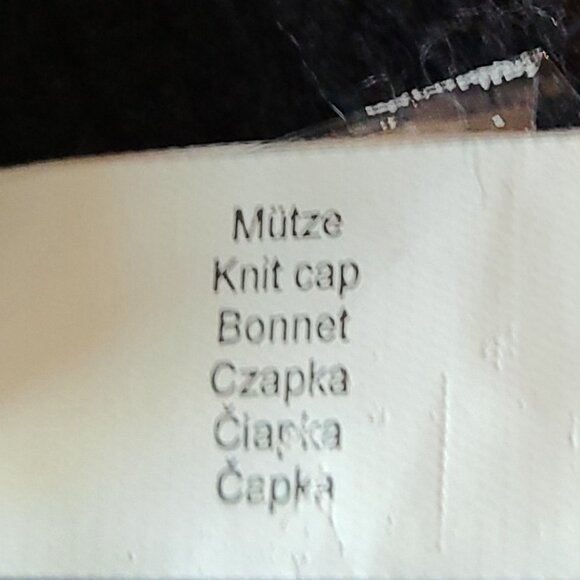 S. OLIVER KNIT CAP BLACK ONE SIZE - Picture 3 of 8